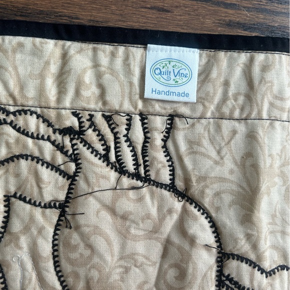 Crab Table Runner - Picture 6 of 6